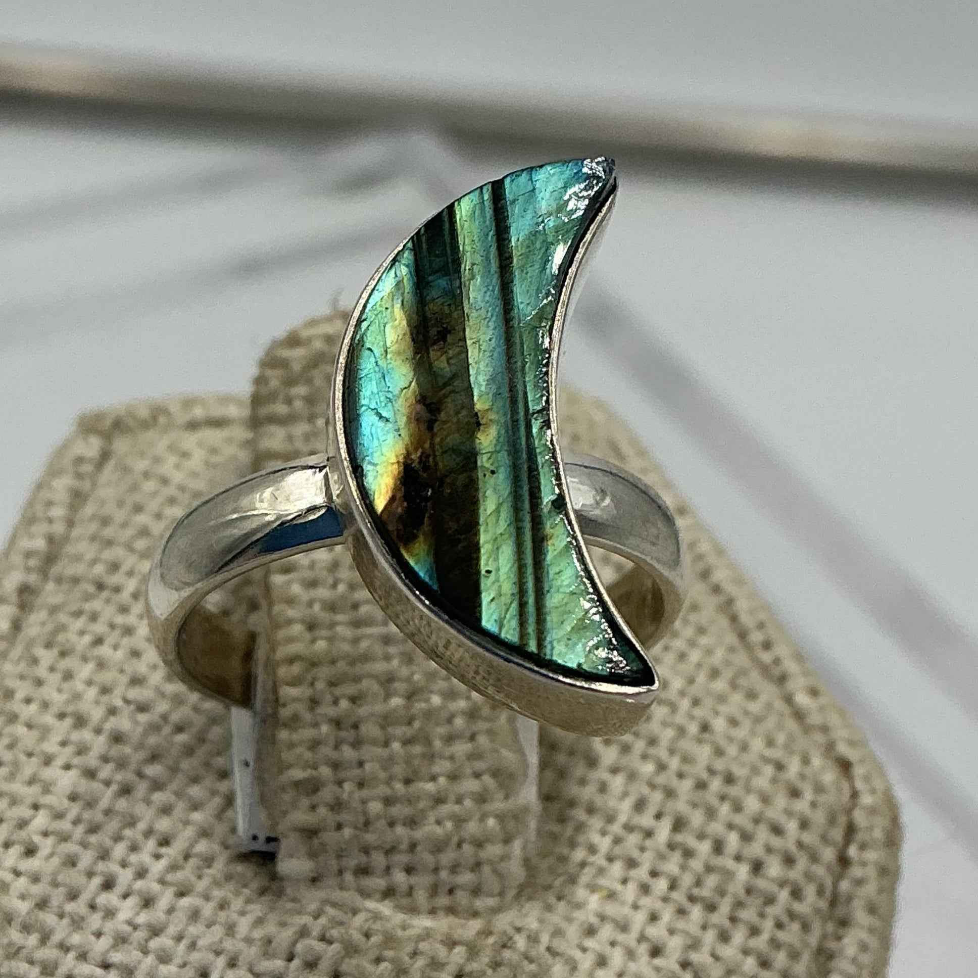 Sterling Silver Labradorite Crescent Moon Ring – Size 7 – Protection, Intuition & Transformation