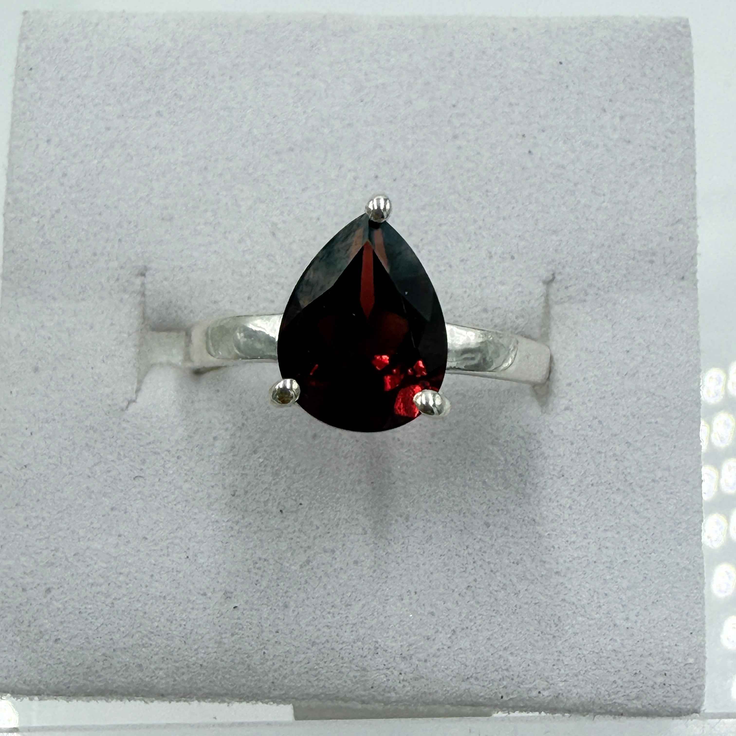 Sterling Silver Pear-Cut Garnet Ring – Size 6 – Passion, Strength & Grounding